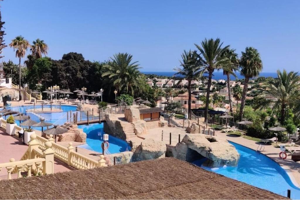 Apartment Flamingo - Imperial Park - Sea View, 6 Pools, Terrace *